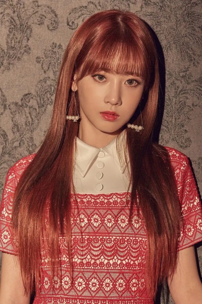 Lovelyz_Jiae_Fall_in_Lovelyz_2.jpg