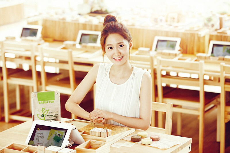 Yoona for Innisfree documents 9