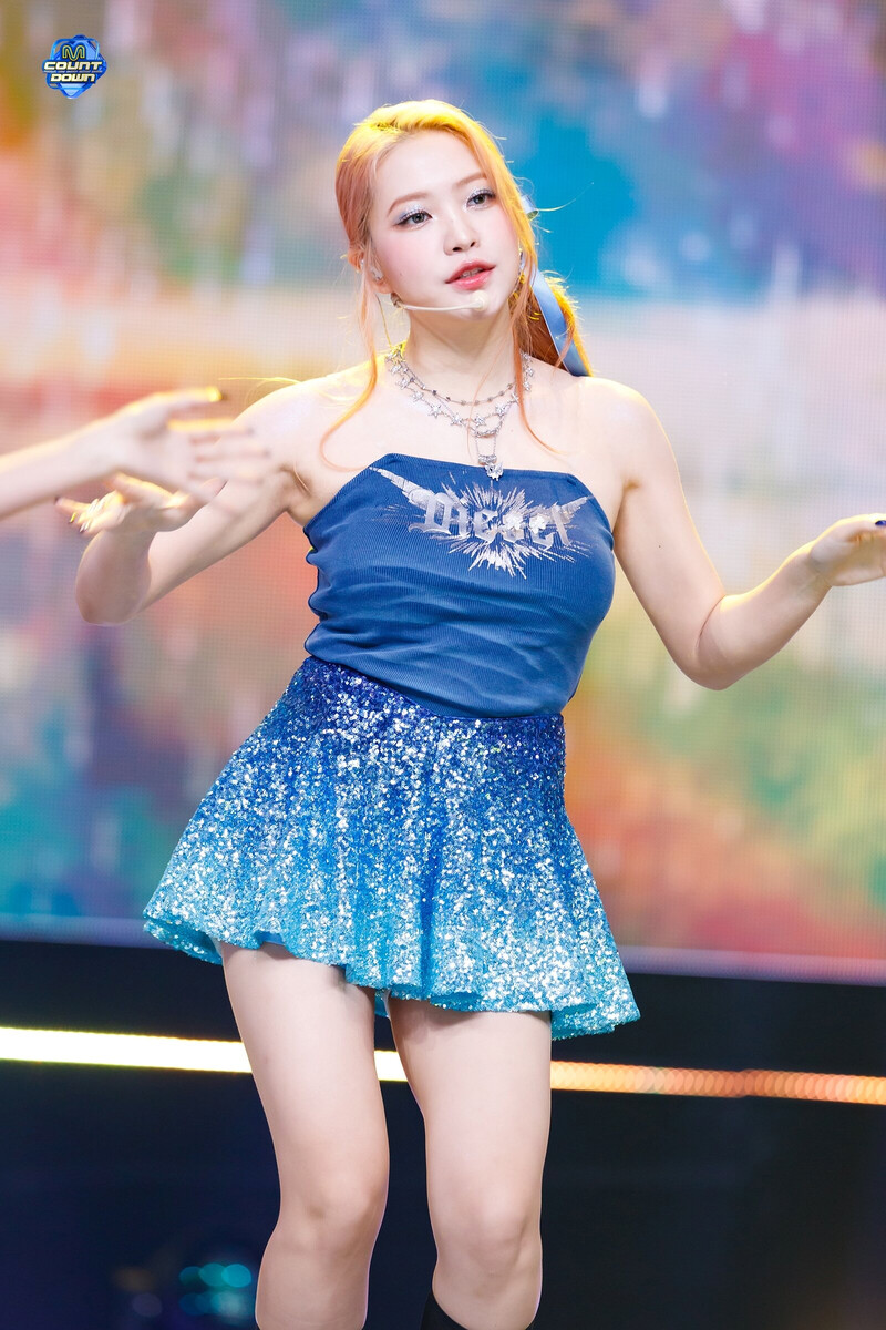 240704 RED VELVET Yeri - 'Cosmic' at M Countdown documents 2