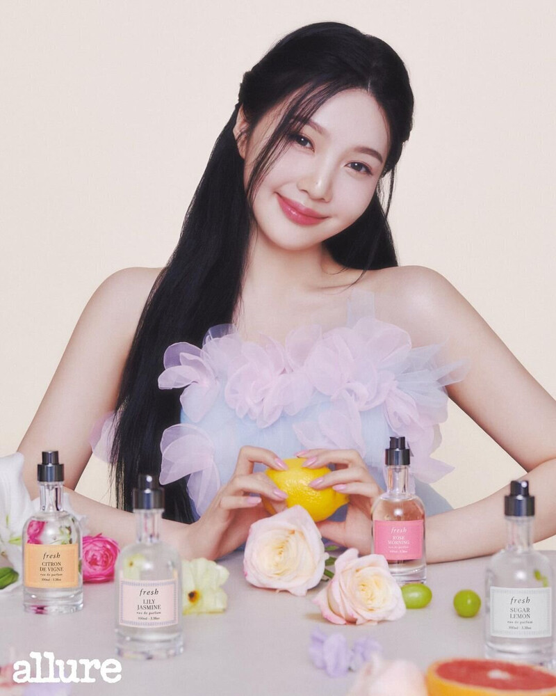 Red Velvet's Joy x Fresh Beauty for Allure Korea D-Edition - April 2024 Issue documents 2