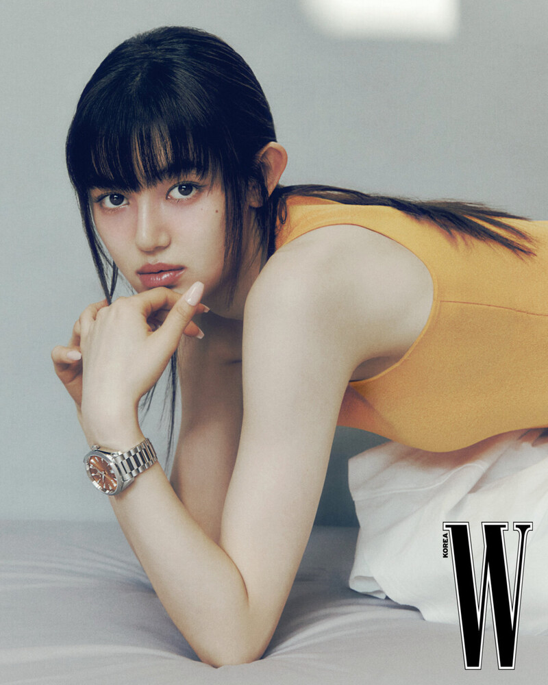 NewJeans DANIELLE for W Korea x OMEGA Watches July Issue 2023 documents 3