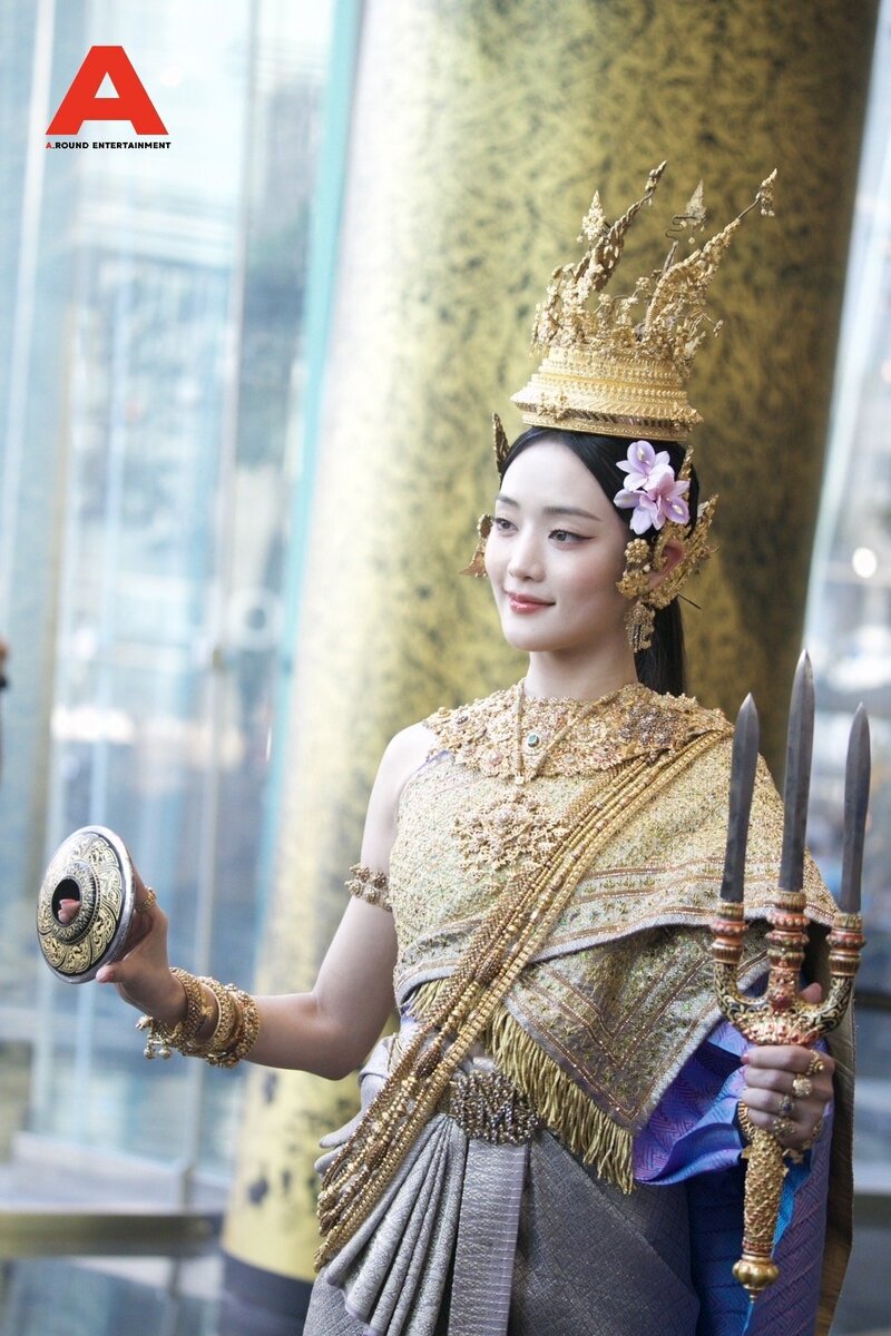 240414 (G)I-DLE Minnie - Songkran Celebration in Thailand documents 8
