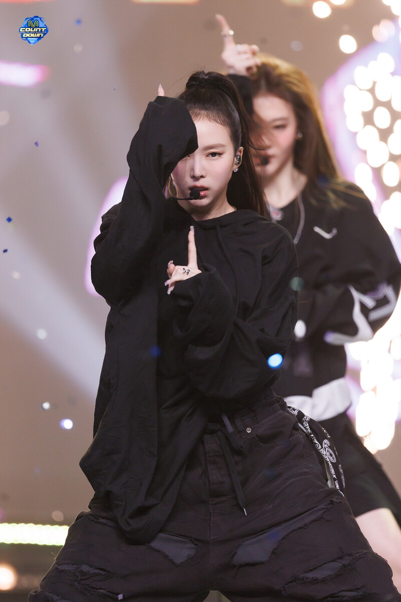 241003 MEOVV NARIN - 'MEOW' at M COUNTDOWN documents 5