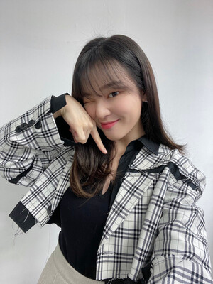 221012 OH MY GIRL Twitter Update - Seunghee