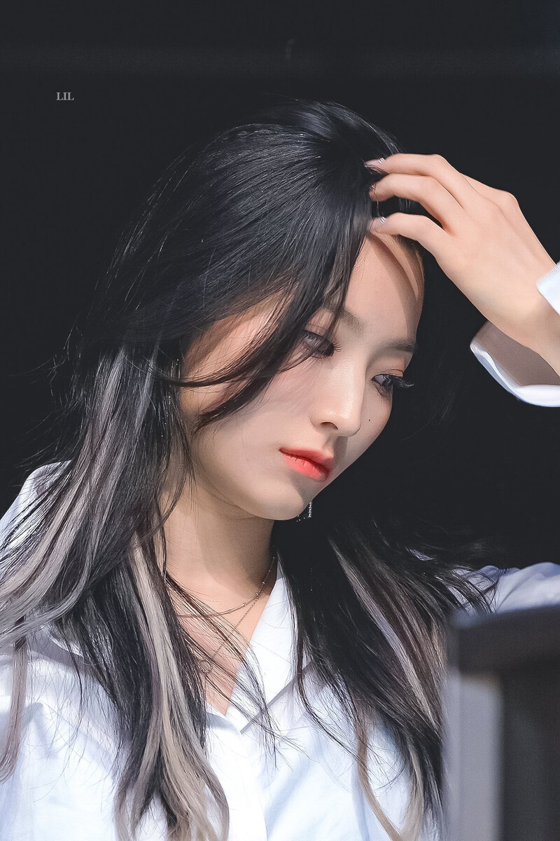 210605 fromis_9 Saerom documents 4