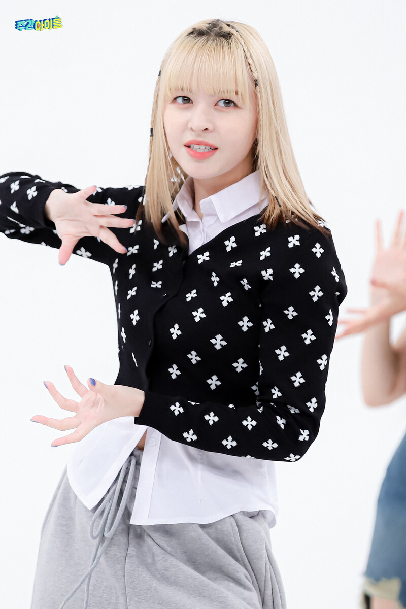 220920 MBC Naver Post - NMIXX at Weekly Idol documents 5