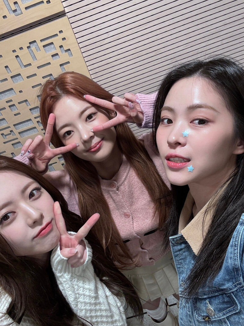 241104 - ITZY Twitter Update documents 3