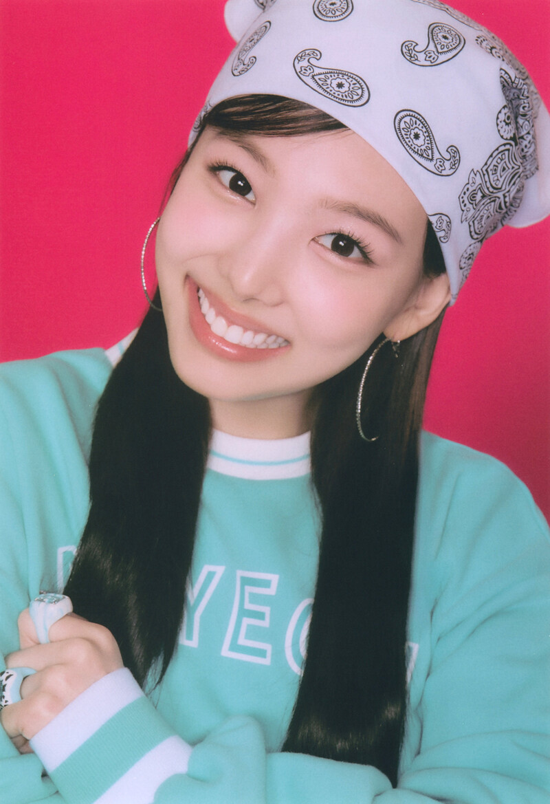 TWICE - Official Fanclub 'ONCE 4th Generation' (Scans) documents 5