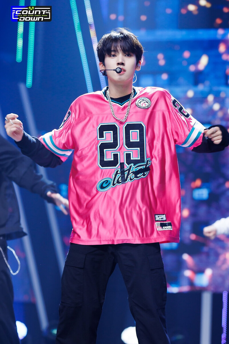 230713 ZEROBASEONE - 'New Kidz on the Block' at M COUNTDOWN documents 4