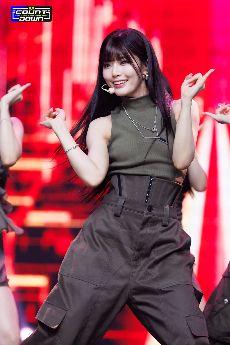 230608 fromis_9 Jiwon - '#menow' at M COUNTDOWN documents 1