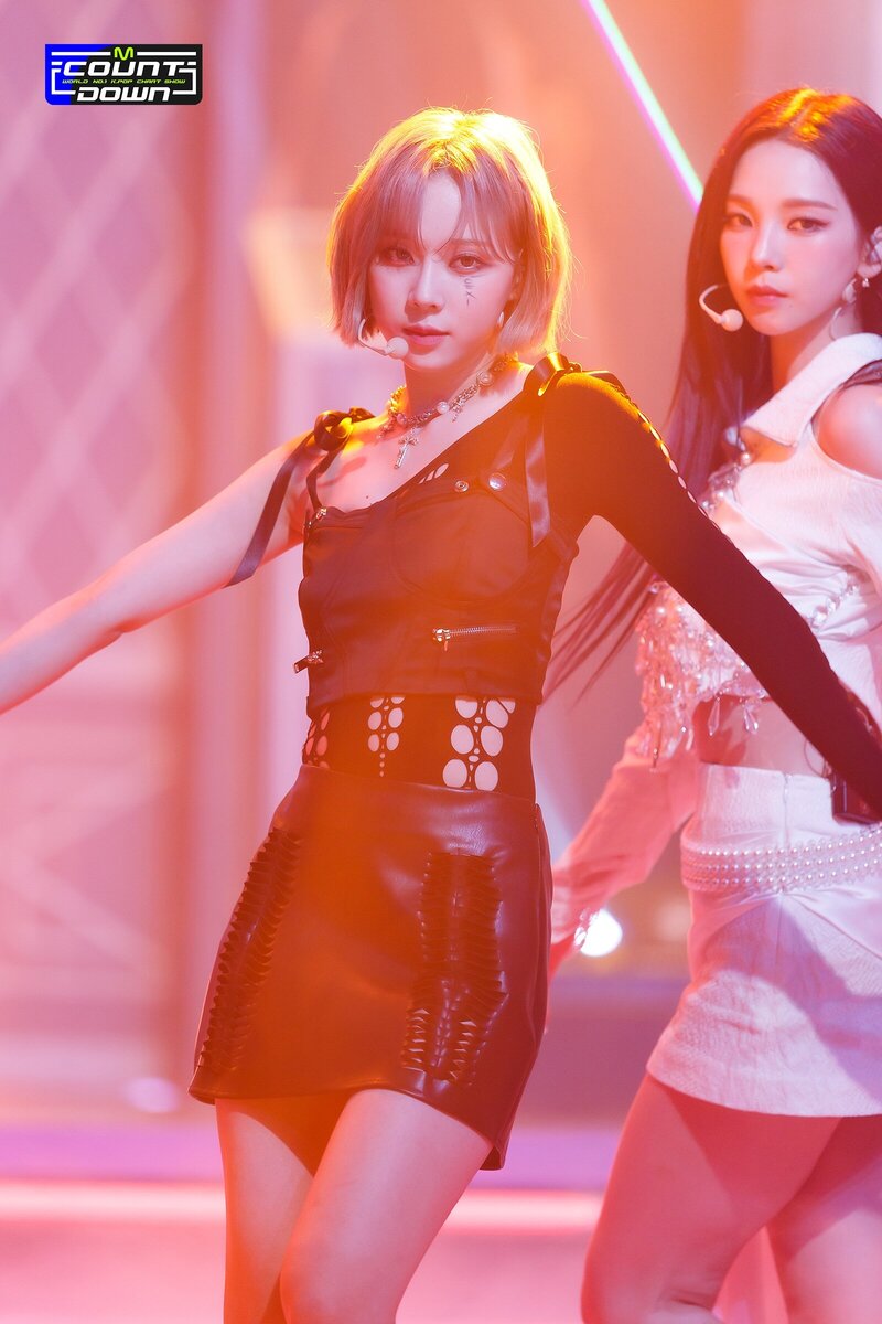 220714 aespa - 'Girls' at M Countdown documents 22