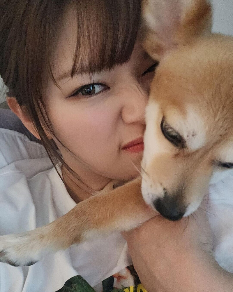 230628 - JEONGYEON Instagram Update documents 7