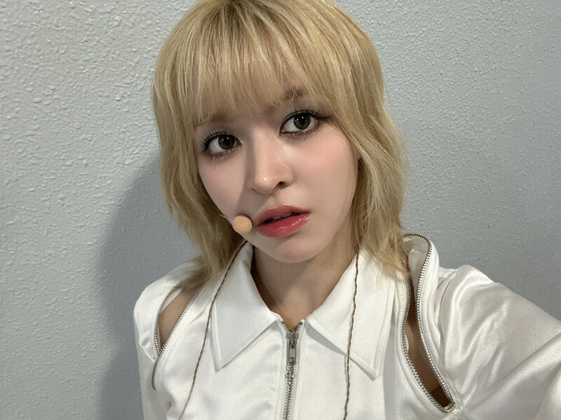 240222 NMIXX Twitter Update - Lily documents 2