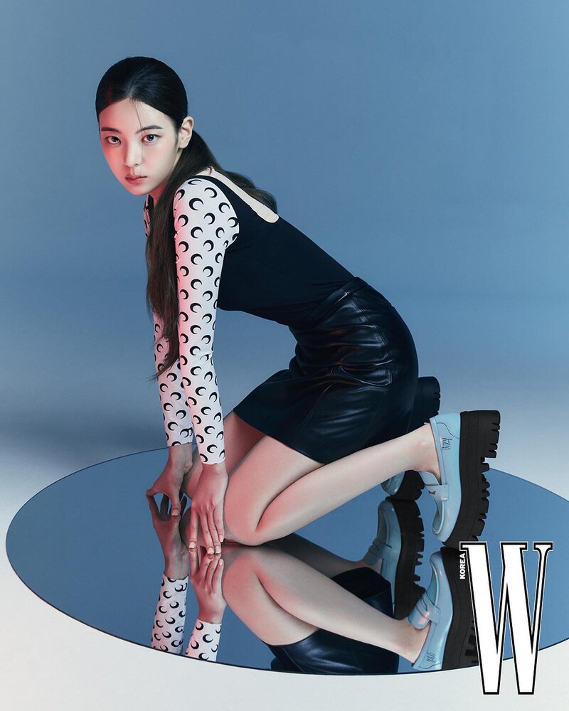ITZY for W Korea Digital Edition x Charles & Keith 'ITZ MINE Collection' documents 8