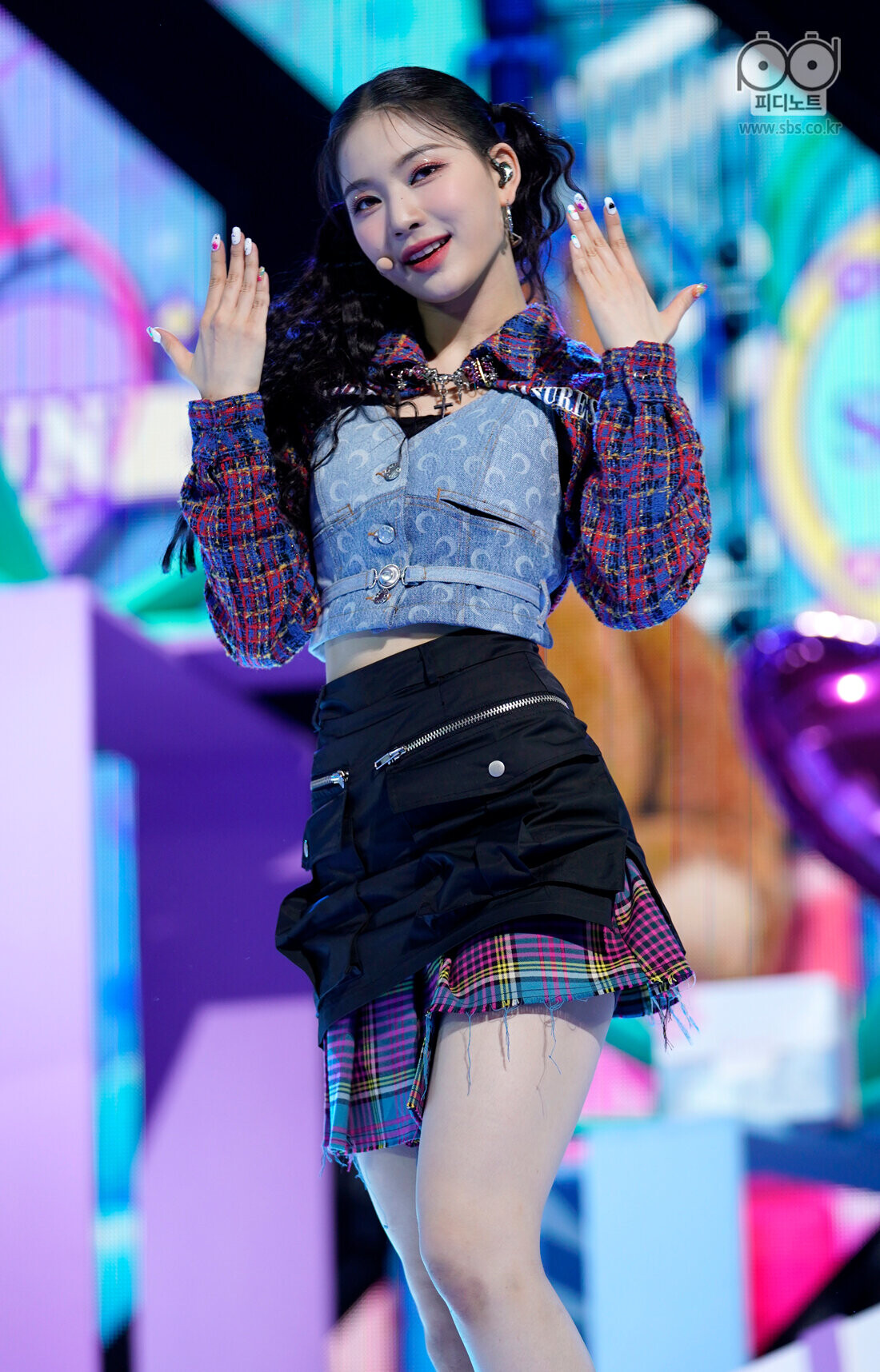 210411 STAYC Isa - 'ASAP' at Inkigayo | kpopping