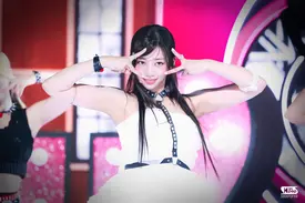 240811 UNIS Nana - 'Curios' at Inkigayo