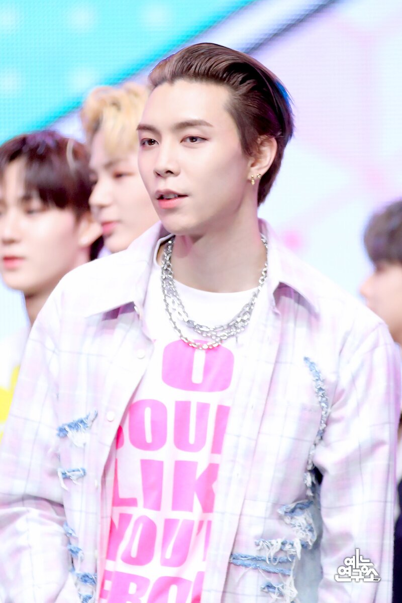 231014 NCT 127 Johnny - 'Fact Check' at Music Core documents 5
