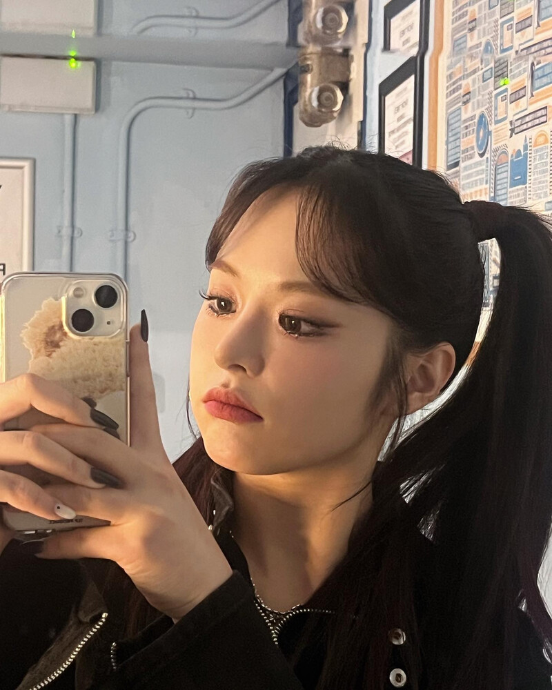 240202 EVERGLOW E:U Instagram Update documents 3