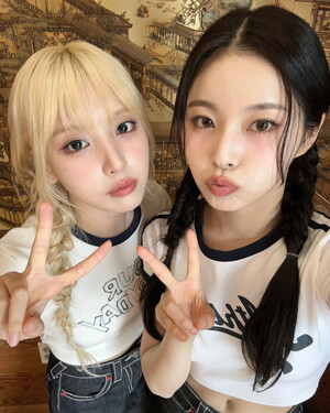 240725 NMIXX Instagram Update - Kyujin and Jiwoo