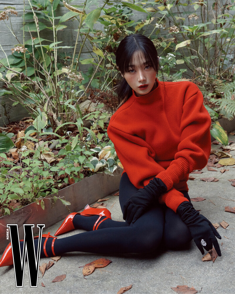 aespa Giselle for W Korea November 2023 Issue documents 8