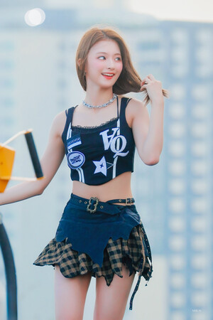 240727 fromis_9 Nagyung - Waterbomb Festival in Busan