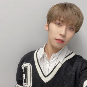 ONEUS Twitter Update - Keonhee & Xion