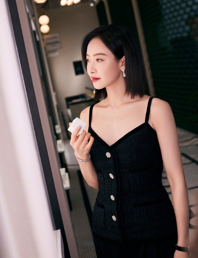 210917 Victoria for Chanel documents 12