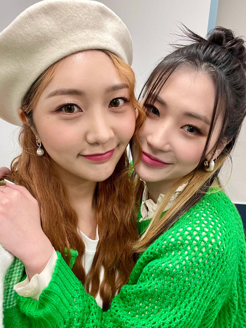 220225 Secret Number Twitter Update- Minji and Jinny documents 3