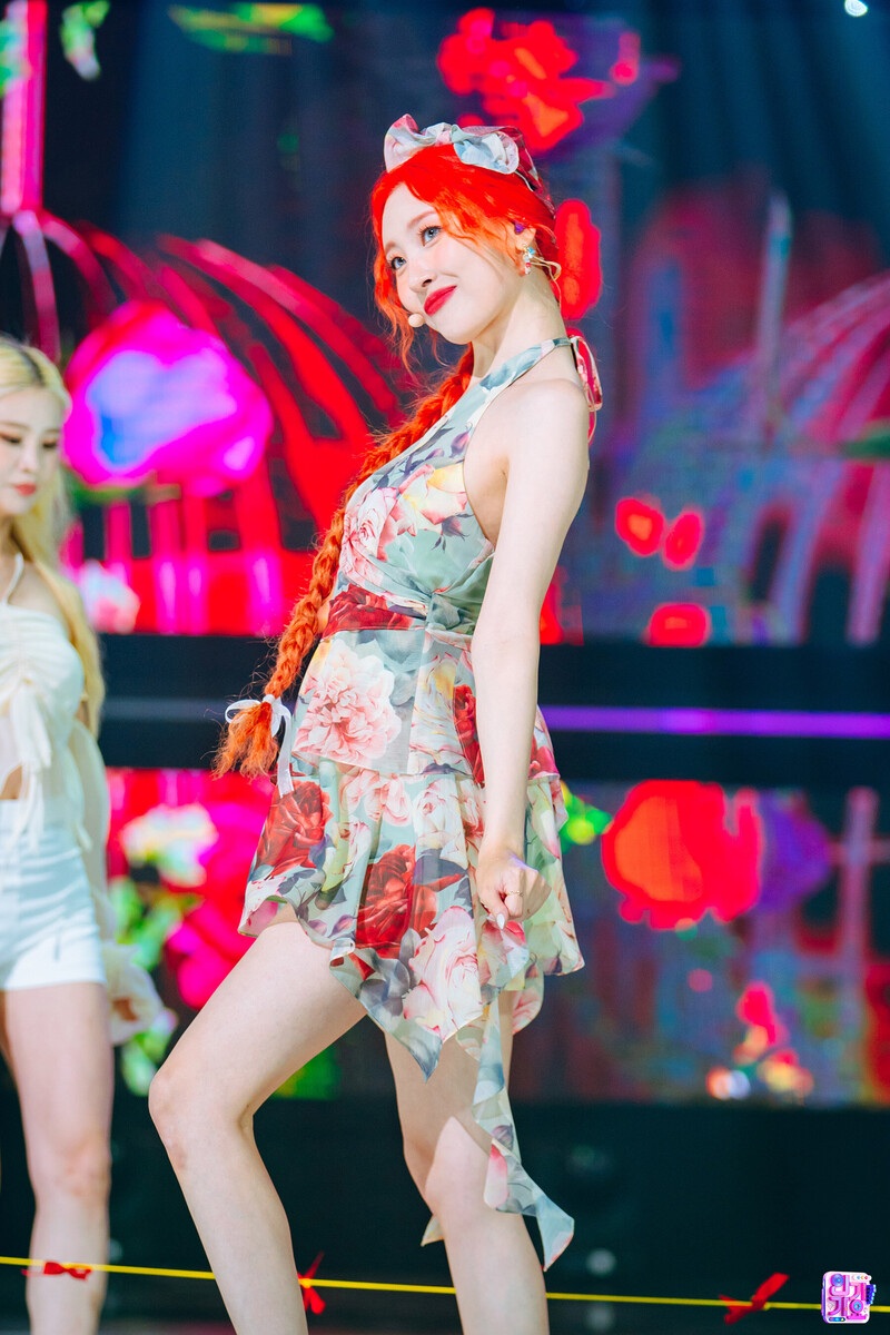 220710 SUNMI - Heart Burn at Inkigayo documents 3