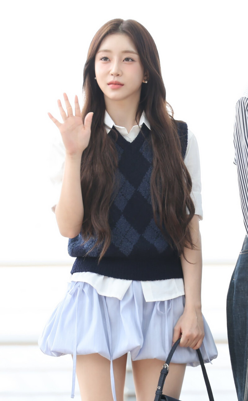 240412 STAYC Sumin - ICN Airport documents 1