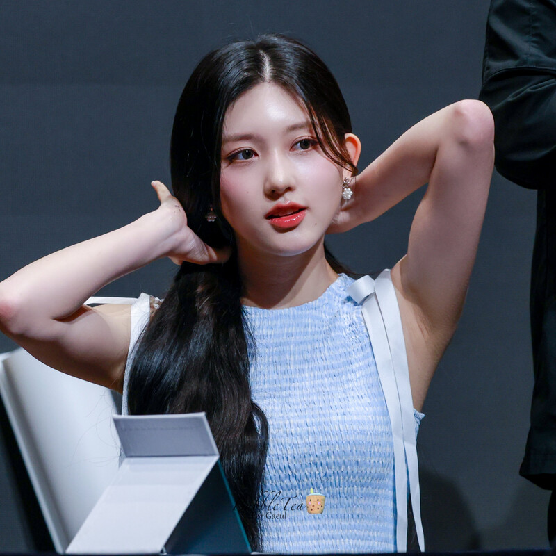 240602 IVE Gaeul - Apple Music Fansign Event documents 13