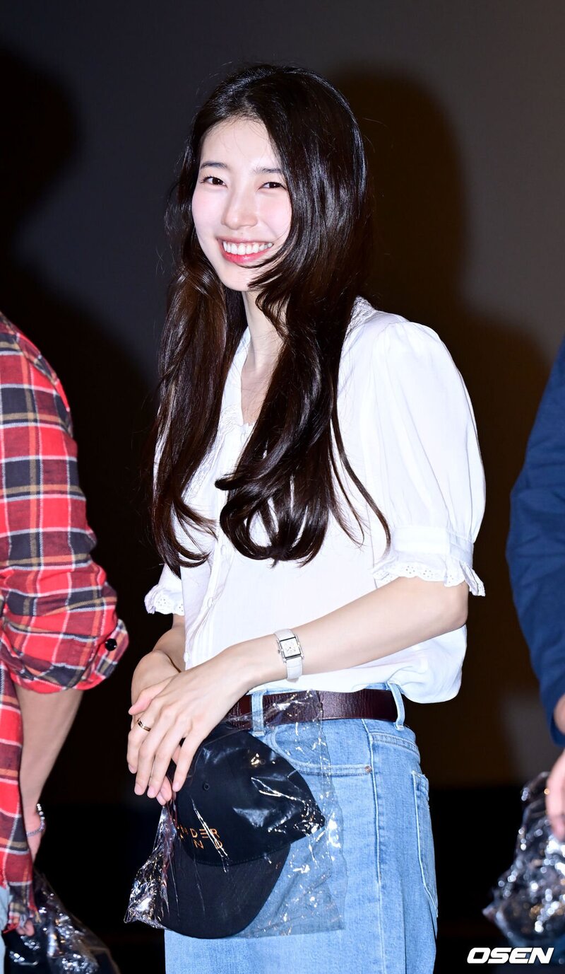 240609 Suzy - Stage Greetings at CGV Yongsan I'Park Mall documents 5