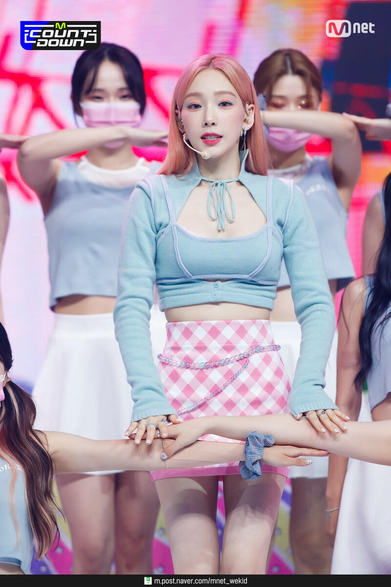 210708 Taeyeon - 'Weekend' at M Countdown documents 17