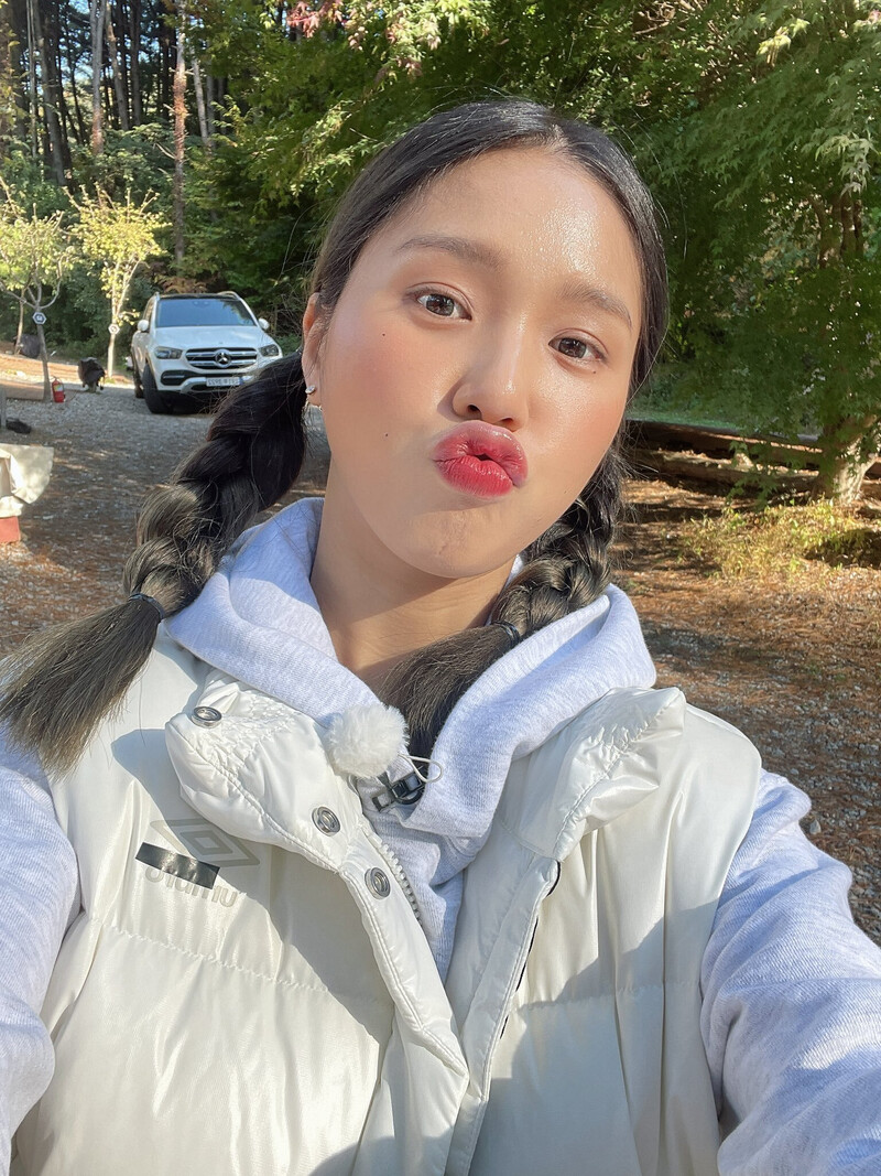 221108 OH MY GIRL Mimi SNS Update documents 2