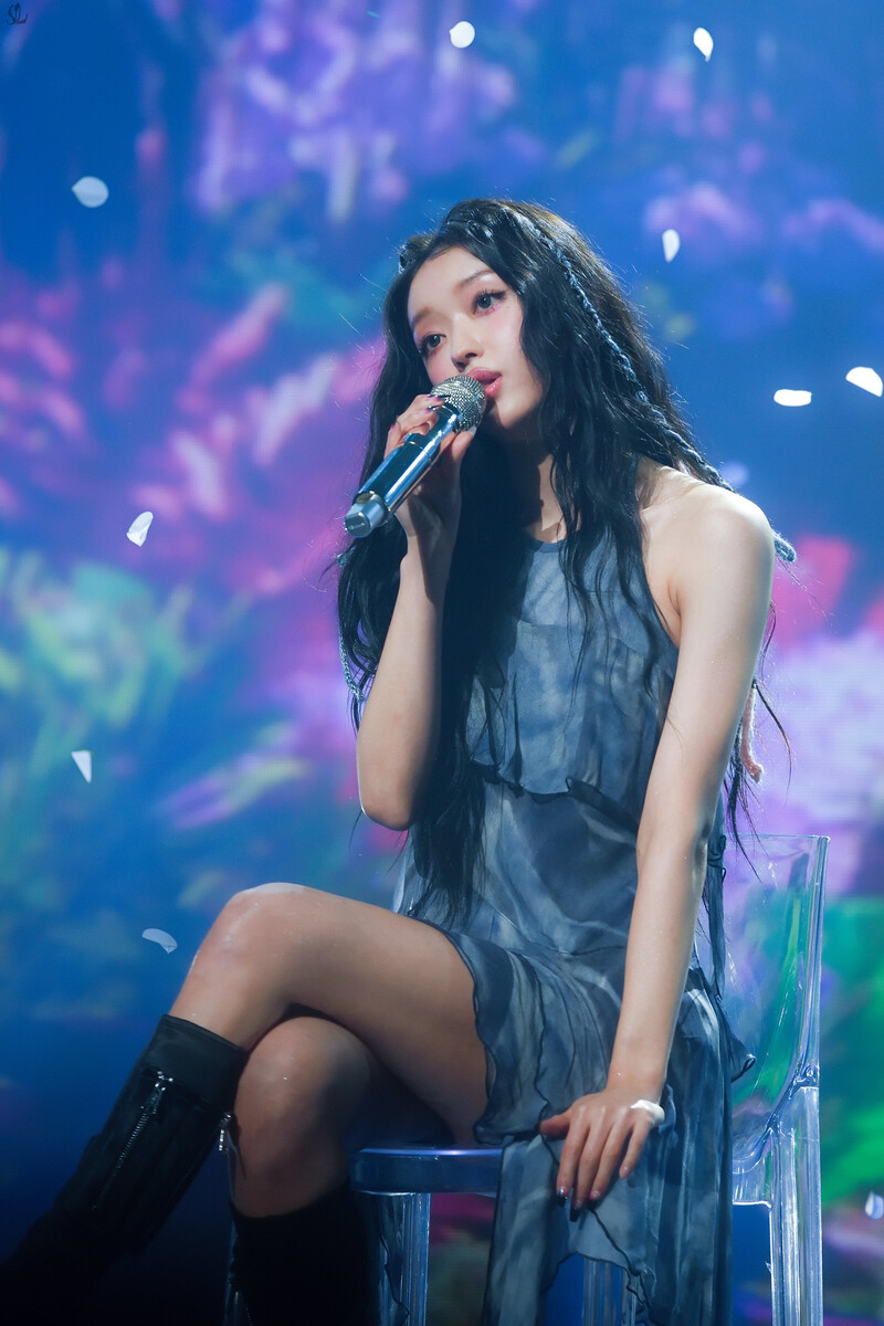 221114 OH MY GIRL Yooa 'SELFISH' Comeback Showcase documents 4