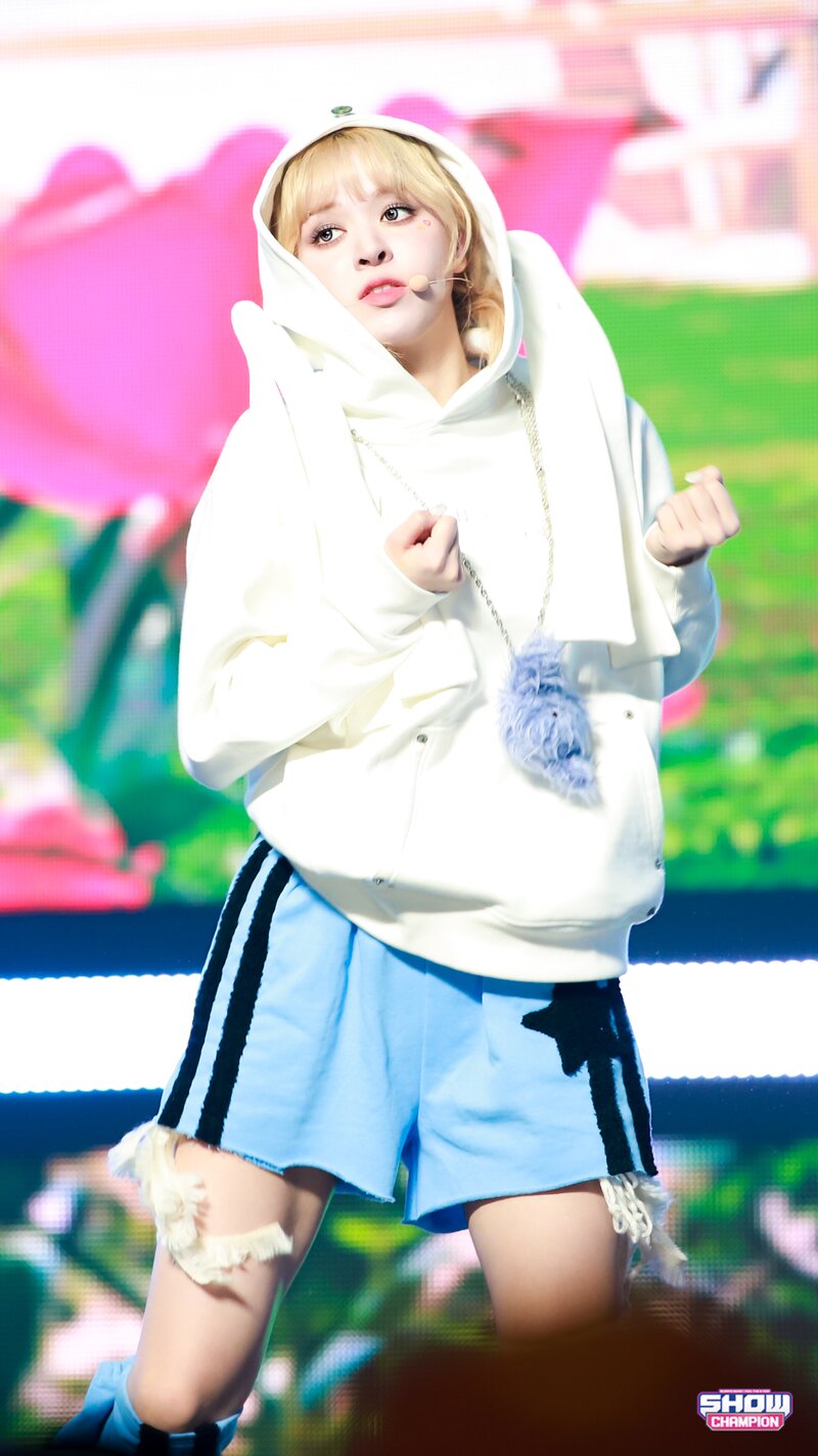 240124 NMIXX Lily - 'DASH' at Show Champion documents 8