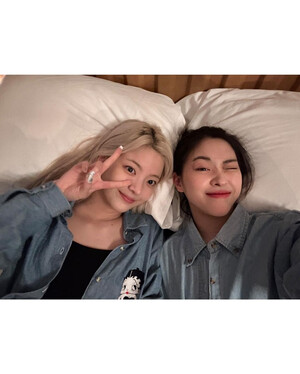 230627 - ITZY Instagram Update - Lia & Ryujin