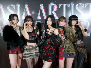 241228 - LE SSERAFIM Twitter Update - 2024 Asia Artist Awards In BANGKOK