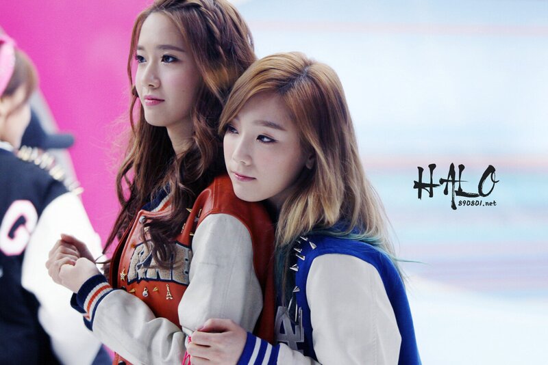 130103 Girls' Generation Taeyeon & YoonA at Mnet Wide documents 1