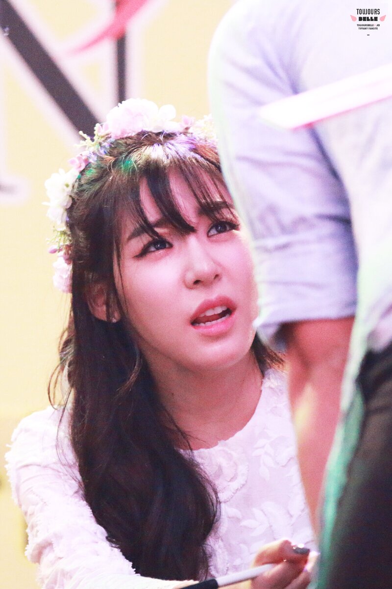 150827 Girls' Generation Tiffany at Lion Heart Daejeon Fansign documents 5