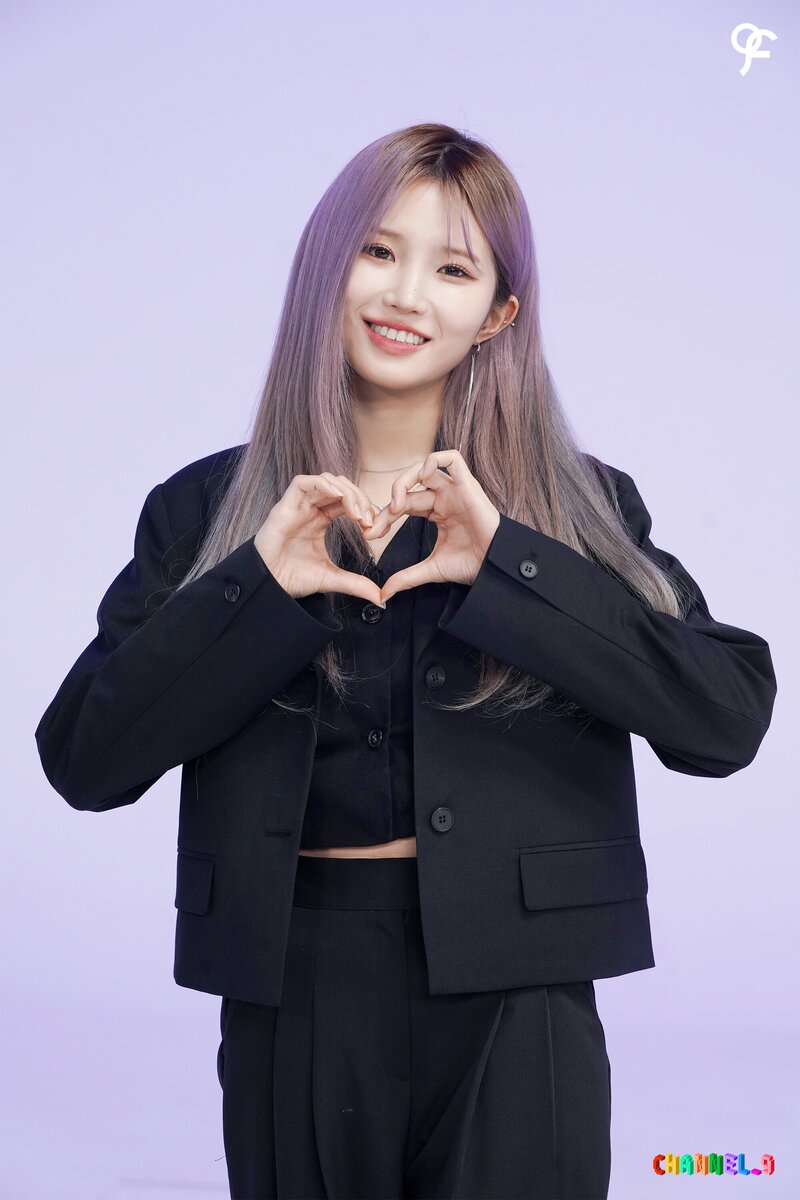 221130 fromis_9 Weverse - <CHANNEL_9> EP49-50 Behind Photo Sketch documents 13