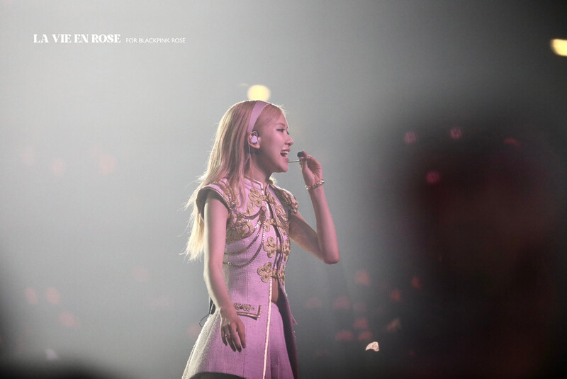 230513 BLACKPINK Rosé - 'BORN PINK' Concert in Kallang Day 1 documents 2