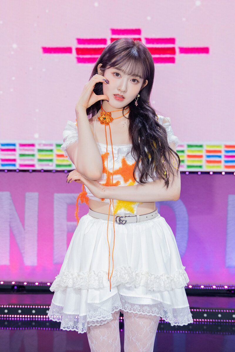 220719 STAYC Sieun 'WE NEED LOVE' Press Showcase | kpopping