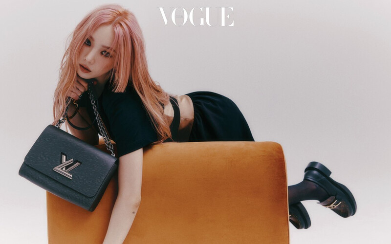 Taeyeon for Vogue Korea Magazine September 2021 Issue documents 1