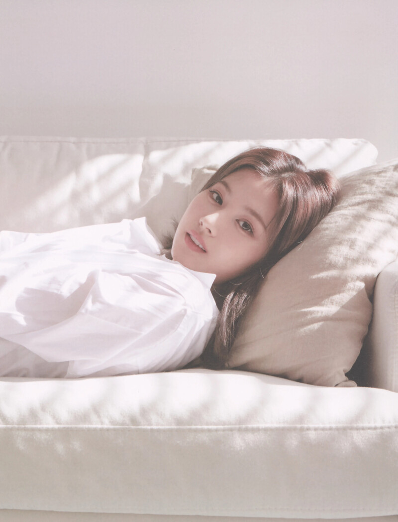 Yes, I am Sana 1st Photobook [SCANS] documents 1