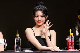 241227 tripleS Xinyu at Everline Fansign