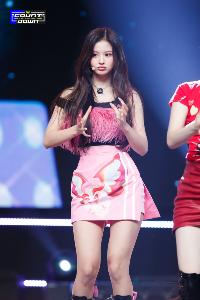 221006 NMIXX Sullyoon - 'DICE' at M COUNTDOWN documents 6