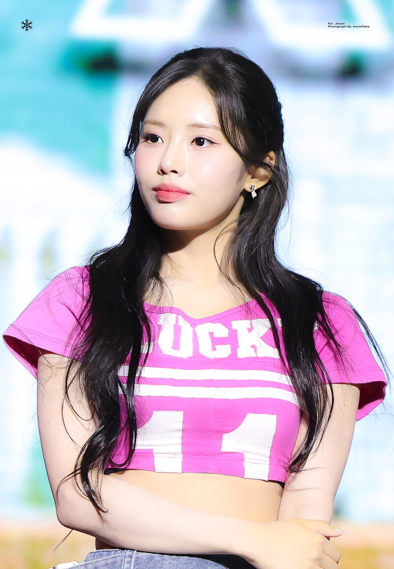 240518 fromis_9 Jiwon - Spring Breeze Campus Festival documents 3