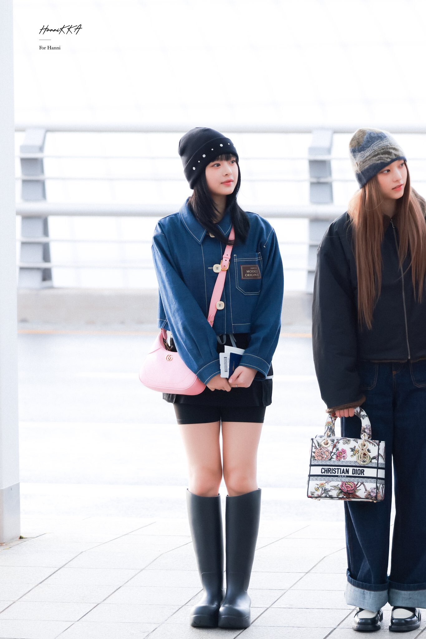 The Members Of NewJeans Flew To Chicago In Effortlessly Fresh Airport  Outfits