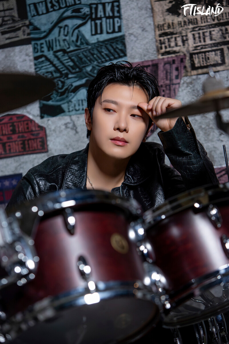 240728 - Weverse -  DRUM LIVE 'DREAMER' POSTER BEHIND documents 8